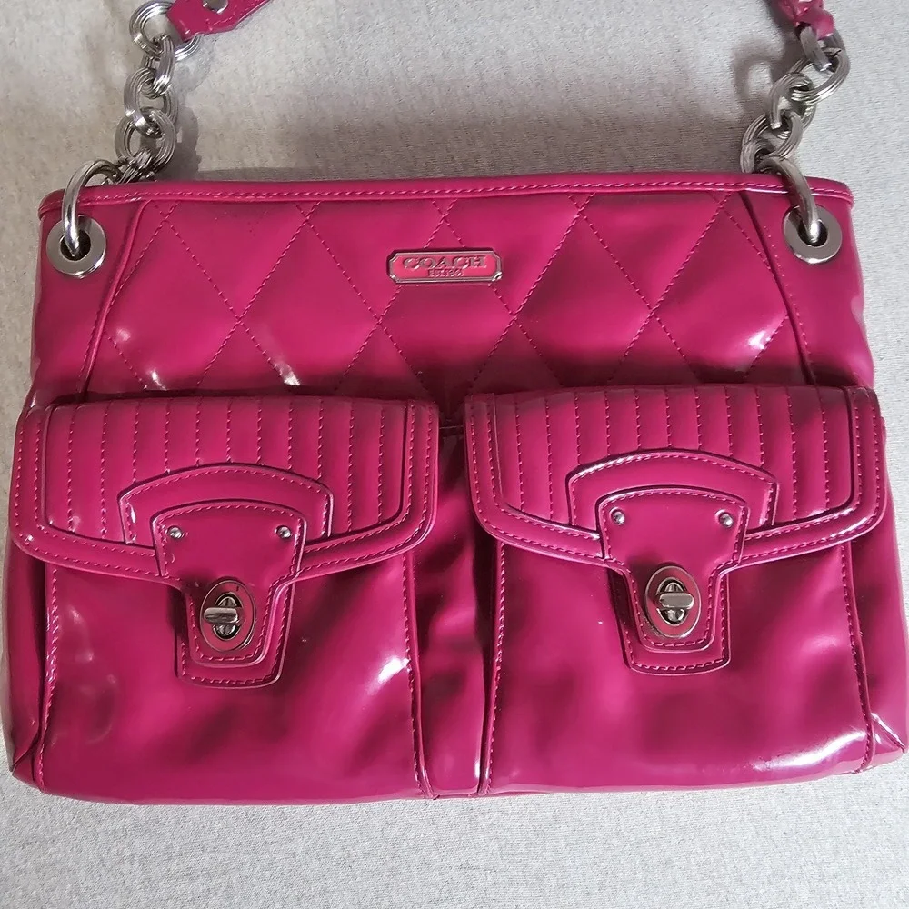 Coach Patent Leather Poppy Purse Bag Turnlock Hot Pink Barbiecore Bubblegum Y2K